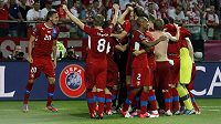 Čeští fotbalisté se radují z výhry nad Polskem a postupu do čtvrtfinále ME.