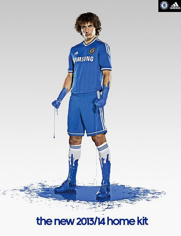 David Luiz v novém dresu Chelsea.