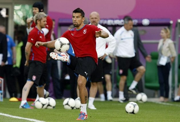 Milan Baroš na tréninku fotbalové reprezentace před zápasem s Polskem