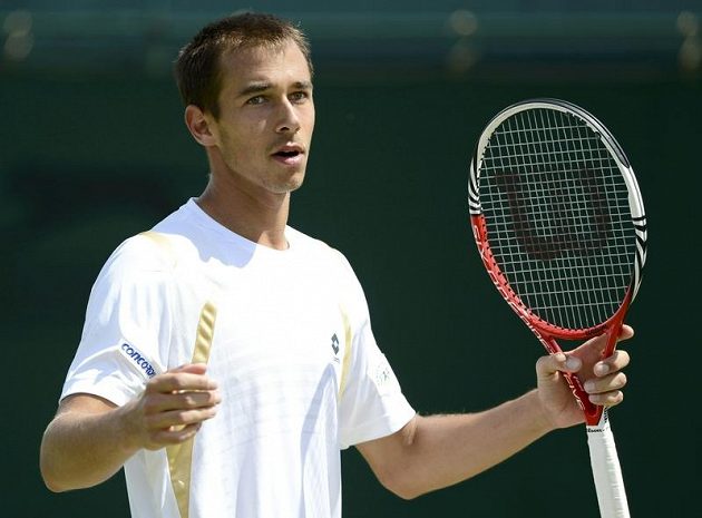 Lukáš Rosol po senzačním vyřazení Rafaela Nadala prohrál ve 3. kole Wimbledonu s Němcem Kohlschreiberem.