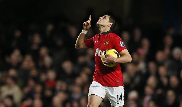 Javier Hernandez byl jediným střelcem Manchesteru United na Stamford Bridge a proti Chelsea to na body nestačilo.