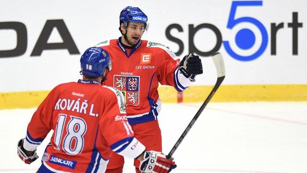 HOKEJ ON-LINE: Češi v odvetě drtí Nory! Růžičkův tým dal pátý gól, ale Kovář přišel o čisté konto HOKEJ ON-LINE: Češi v odvetě drtí Nory! Růžičkův tým dal pátý gól, ale Kovář přišel o čisté konto