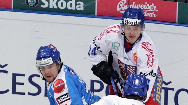Jiří Hudler (vpravo) a Fin Komarov