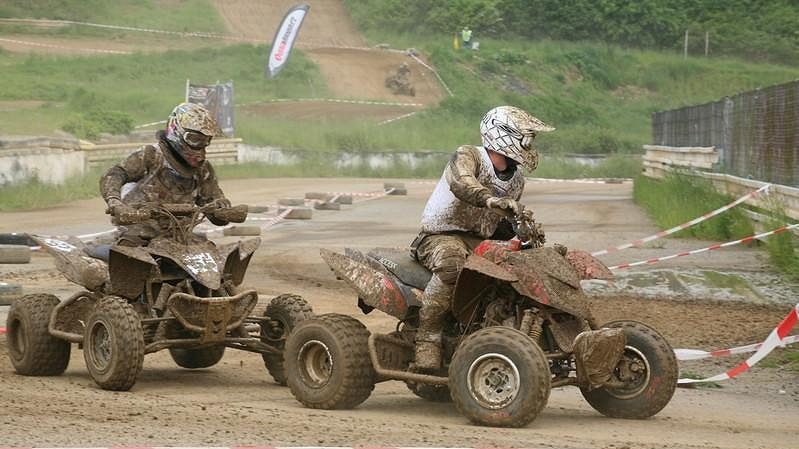 Závod MČR v cross country čtyřkolek v Sedlčanech.