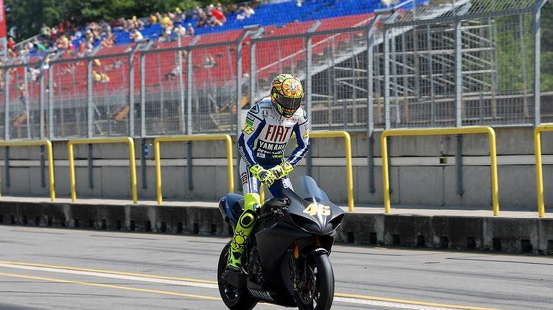 Valentino Rossi při testu v Brně.