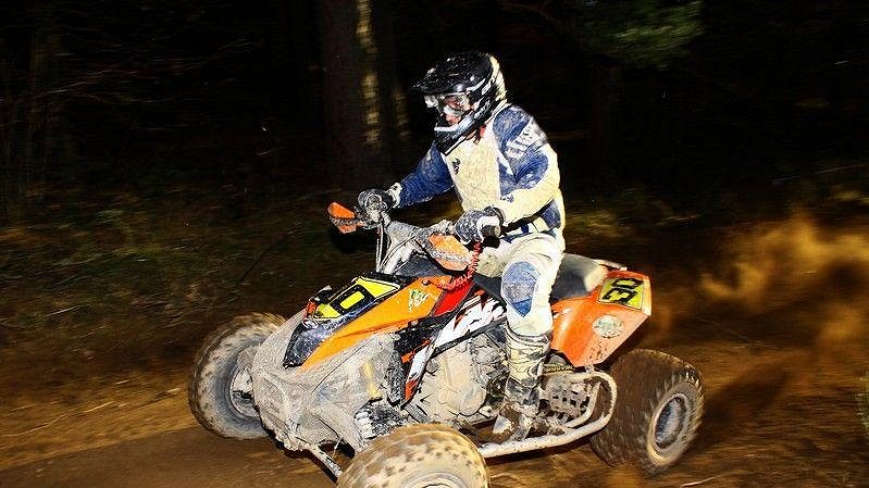 Poslední závod MČR v cross country čtyřkolek v Lažanech.