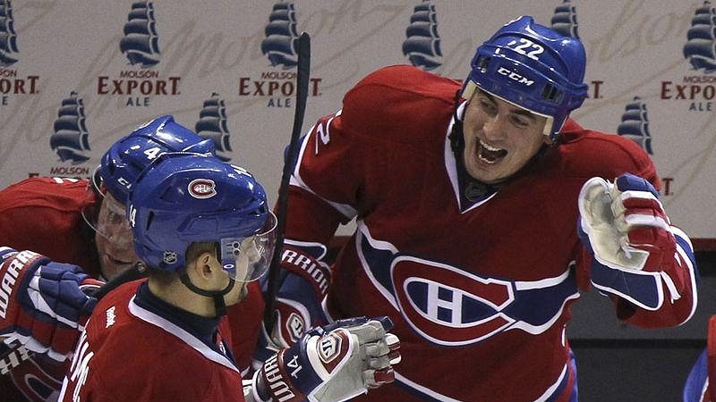 Tomáš Plekanec (vlevo) se raduje s Tomášem Kaberlem po gólu do sítě Pittsburghu.