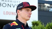 Jezdec formule 1 Max Verstappen si zazávodil alespoň v počítačové hře. Jezdec formule 1 Max Verstappen si zazávodil alespoň v počítačové hře.