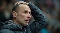 Bývalý vynikající obránce a nyní trenér Miloslav Hořava se netají tím, že byl pro něj zesnulý Luděk Bukač vzorem, jak by měl vypadat kouč národního týmu. Bývalý vynikající obránce a nyní trenér Miloslav Hořava se netají tím, že byl pro něj zesnulý Luděk Bukač vzorem, jak by měl vypadat kouč národního týmu.