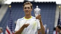 Jonáš Forejtek vyhrál soutěž juniorů na US Open. Jonáš Forejtek vyhrál soutěž juniorů na US Open.