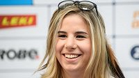 Snowboardistka a lyžařka Ester Ledecká. Snowboardistka a lyžařka Ester Ledecká.