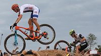 Jaroslav Kulhavý v technické pasáži olympijského závodu. Jaroslav Kulhavý v technické pasáži olympijského závodu.