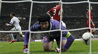 Sporné momenty na brankové čáře pomůže řešit nejnovější technologie. Sporné momenty na brankové čáře pomůže řešit nejnovější technologie.
