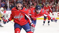 Český útočník Jakub Vrána slaví gól proti Pittsburghu. Český útočník Jakub Vrána slaví gól proti Pittsburghu.