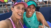 Lucie Hradecká s Andrejou Klepačovou. Lucie Hradecká s Andrejou Klepačovou.