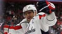 Typický obrázek. Kanonýr a kapitán Washingtonu Alexander Ovečkin slaví gól. Typický obrázek. Kanonýr a kapitán Washingtonu Alexander Ovečkin slaví gól.
