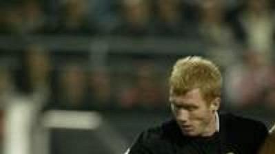 Útočník Manchesteru United Paul Scholes (vlevo) ještě v době aktivní kariéry.
