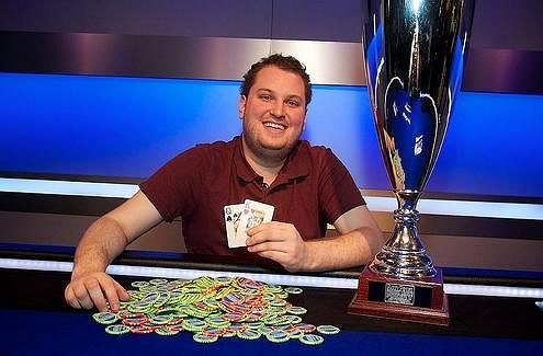 Ve Vídni si měřili síly ti nejlepší světoví profíci ve hvězdně obsazeném turnaji. Ovládnou i Main Event World Poker Tour? ...