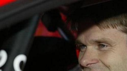 Fin Marcus Grönholm při čtvrtečním shakedownu Švédské rallye.