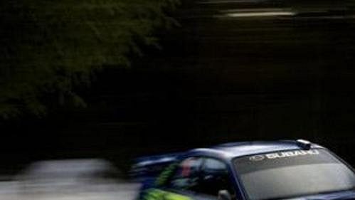 Nor Petter Solberg se subaru na trati čtvrtečního shakedownu Švédské rallye.