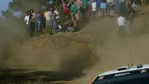 Sebastian Loëb s citroenem na trati Kyperské rallye.