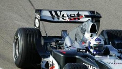 David Coulthard testuje ve Valencii nový monopost McLaren s označením MP4-19