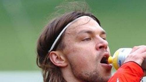 Tomáš Ujfaluši při tréninku české fotbalové reprezentace v Seefeldu.