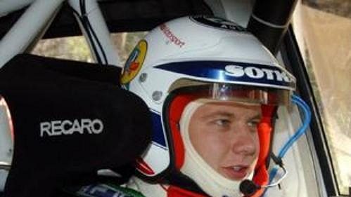 Přípravy Fina Gardemeistera s Fabií WRC před startem sedmé rychlostní zkoušky Australské rallye.