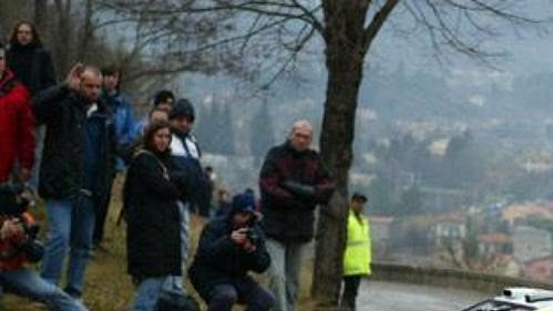 Loebův týmový kolega Carlos Sainz se po první etapě Rallye Monte Carlo usadil na třetím místě.