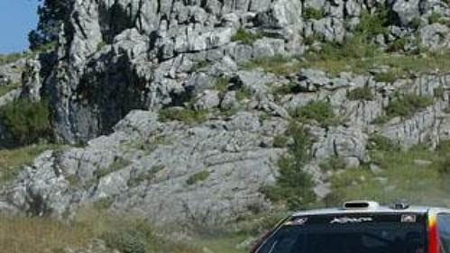 Sebastien Loeb s citroenem na trati Turecké rallye.