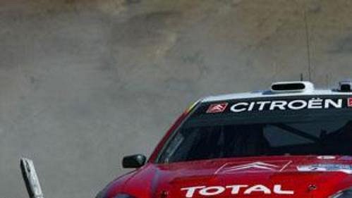 Francois Duval s vozem Citroën Xsara WRC na trati Rallye Mexiko.