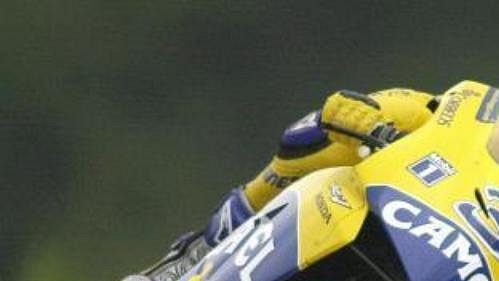 Ital Max Biaggi na stroji Honda při první tréninkové jízdě třídy MotoGP.