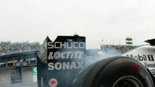 Kimi Räikkönen vyráží do první kvalifikační jízdy v Suzuce.