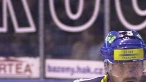 Jiří Dopita z Pardubic v extraligovém utkání v Kladně