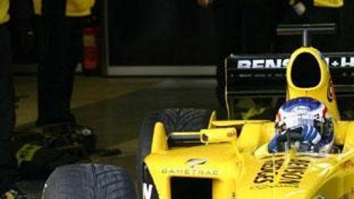 Jarek Janiš vyjíždí z boxů ve španělském Jerezu při testech ve stáji formule 1 Jordan.
