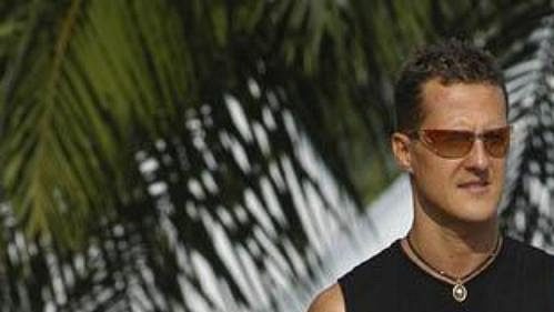 Michael Schumacher si v Sepangu užívá i volných chvilek.