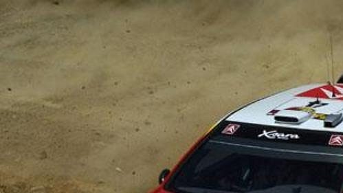 Carlos Sainz s citroenem na trati Kyperské rallye.