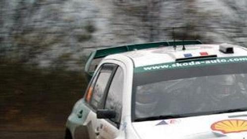 Didier Auriol s Fabií WRC při shakedownu Britské rallye.