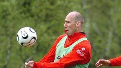 Jan Koller a Radoslav Kováč při tréninku české fotbalové reprezentace v Seefeldu.