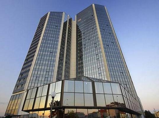 Pražský hotel Corinthia, zde běžci zdolávali tisíce schodů.