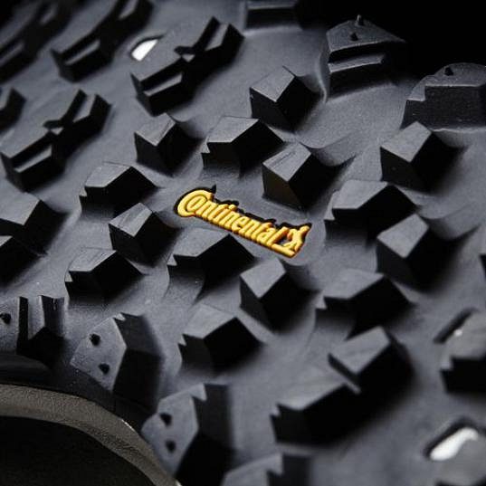 Pánské běžecké trailové boty Adidas Response TR Boost, detail podrážky.