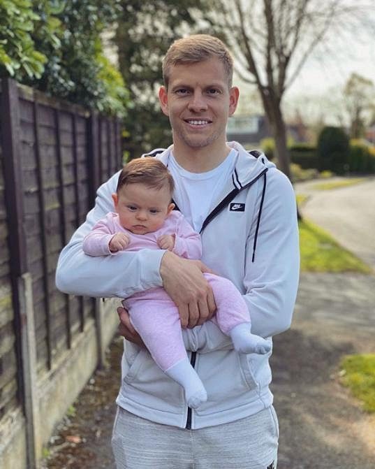 Matěj Vydra s dcerou Vanesou.