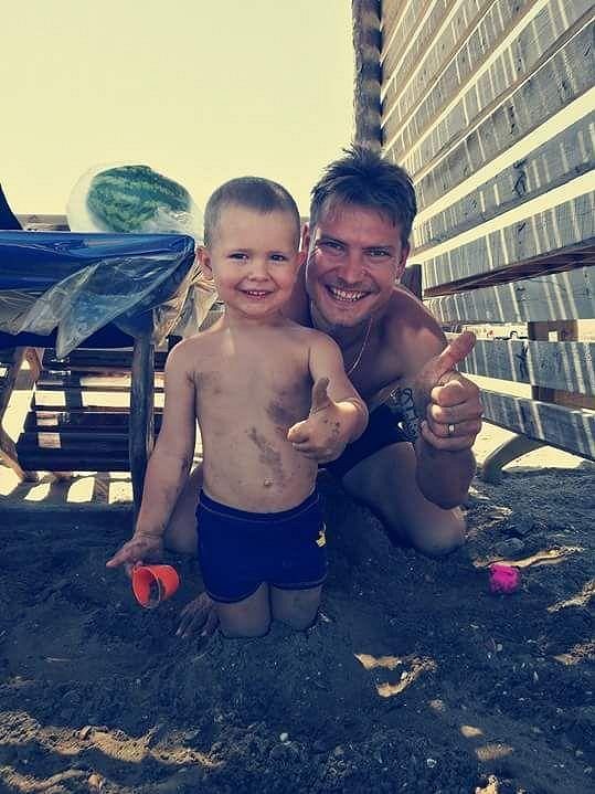 Pavel Dreksa během angažmá v Něftči Baku se synem Tobiášem. .