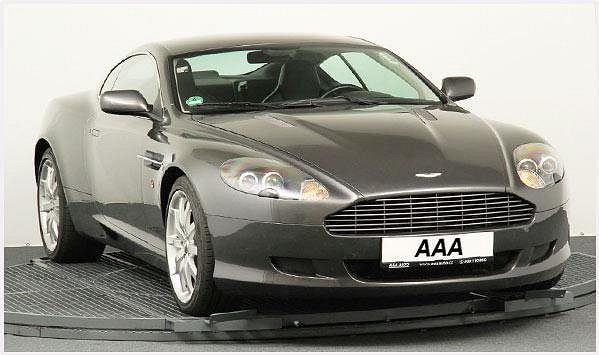 Aston Martin DB9