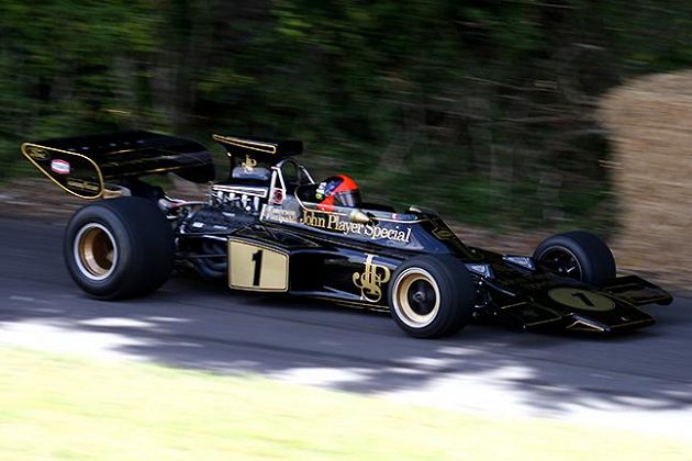 A takhle v roce 1972 jeho dědeček Emerson Fittipaldi.