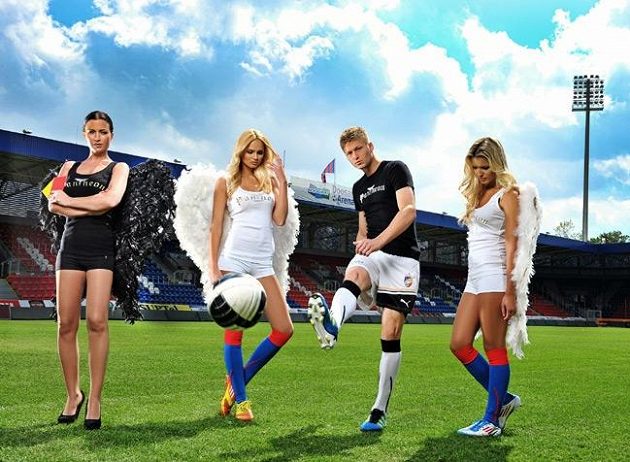 Zleva Gábina Partyšová, Tereza Fajksová, Václav Procházka a Linda Bartošová.