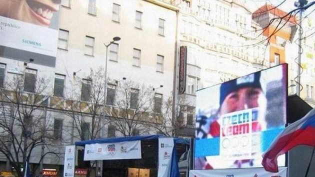 Obrazovka s rozměrem 6 x 4 m poskytuje dobrý přehled nad situací hry