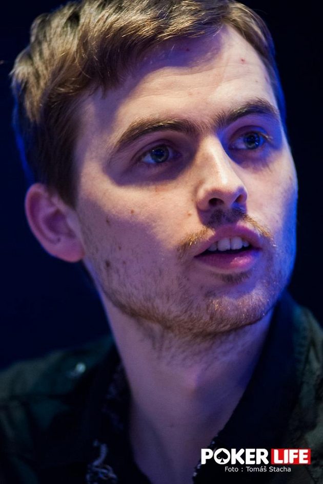 Když hrajete týden v kuse, na tváři se to projeví