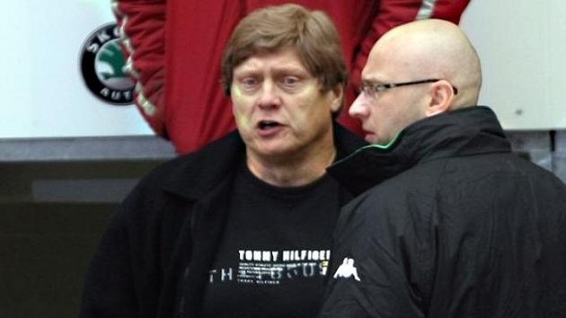 Trenéři František Výborný (vlevo) a Pavel Hynek v diskuzi