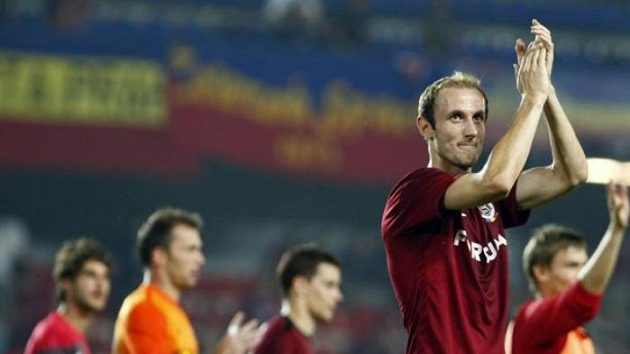 Radost sparťanských fotbalistů z postupu do skupinové fáze Evropské ligy přes Maribor